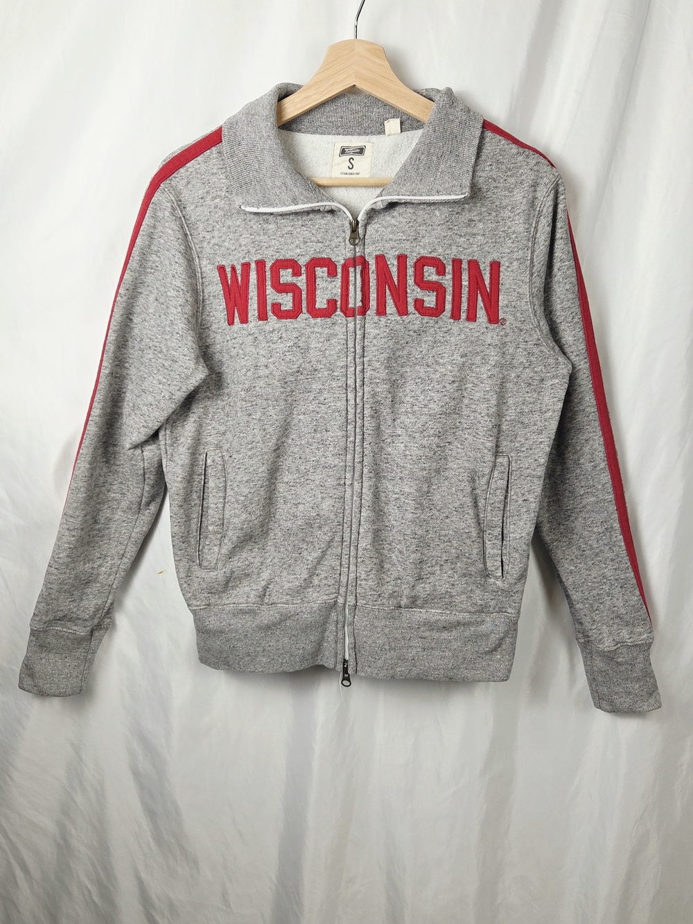 Tailgate Wisconsin Grey Zip-Up Track Sweater with Red Trim Size Small